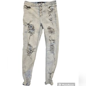 Distressed Skinny Jeans